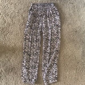 American Eagle jogger pants